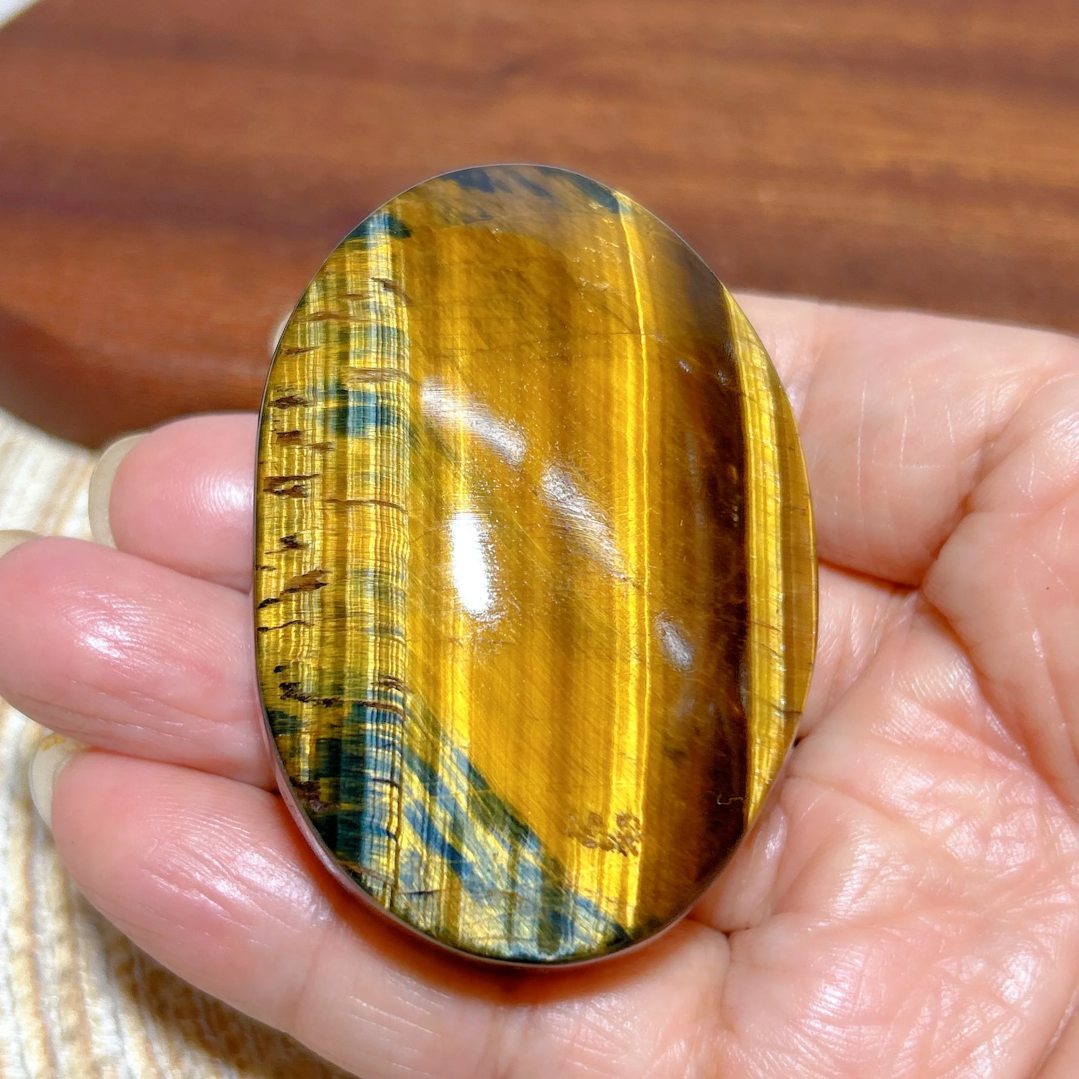 High Quality Natural Crystal Blue Golden Flashy Tiger Eye Palm Polished Healing Reiki Mineral Energy Home Decorations Gift