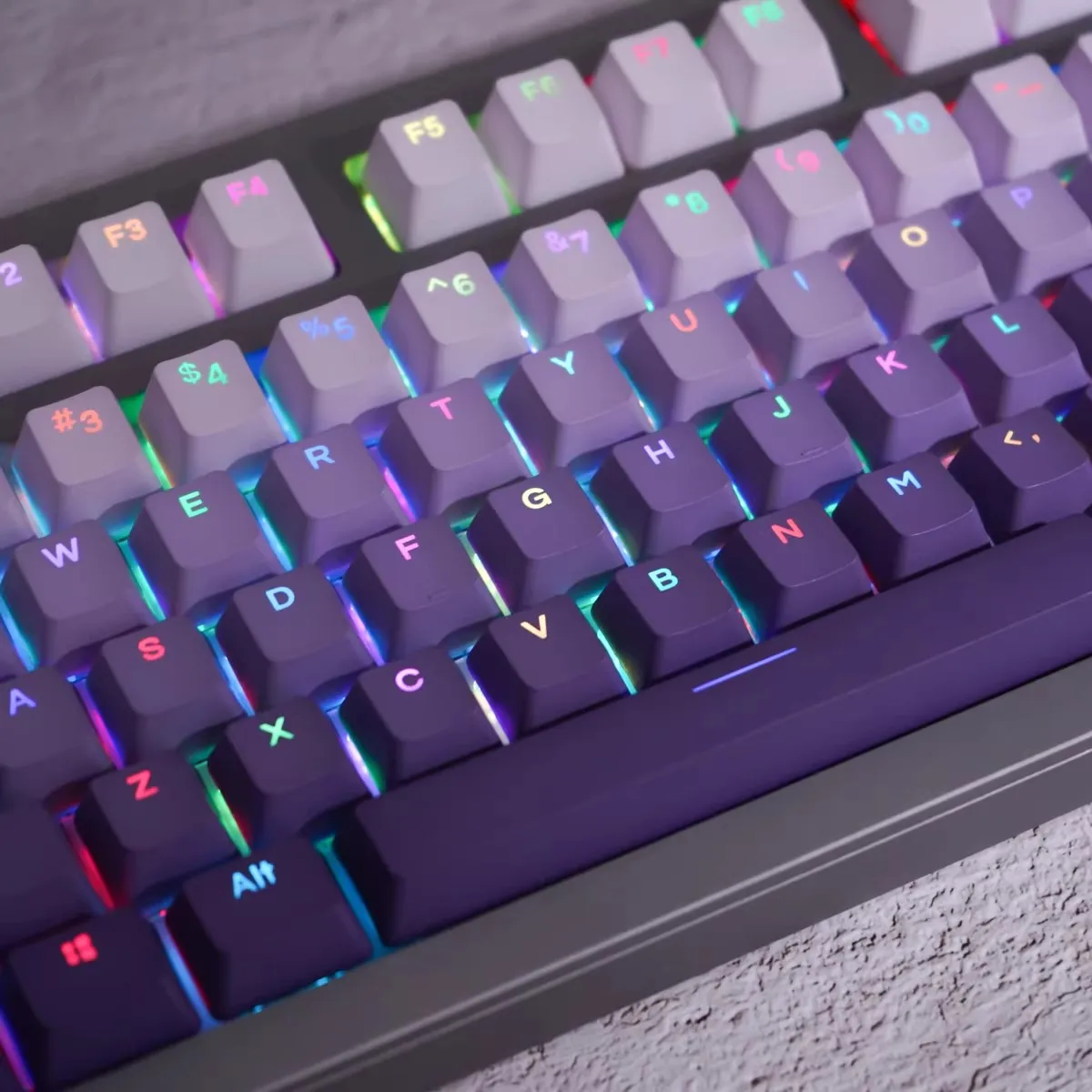 Dye Sublimation Noble purple queen Keycaps Top/Side Engraved PBT Material 134 Keys OEM Profile For Mechanical Keyboard Keycaps