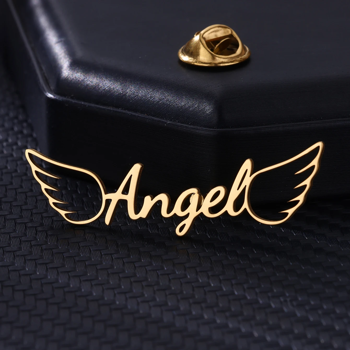 Custom Angel Wings Name Brooches For Women Men Stainless Steel Customized Brooch Pins Badges Personalized Jewelry On Clothes