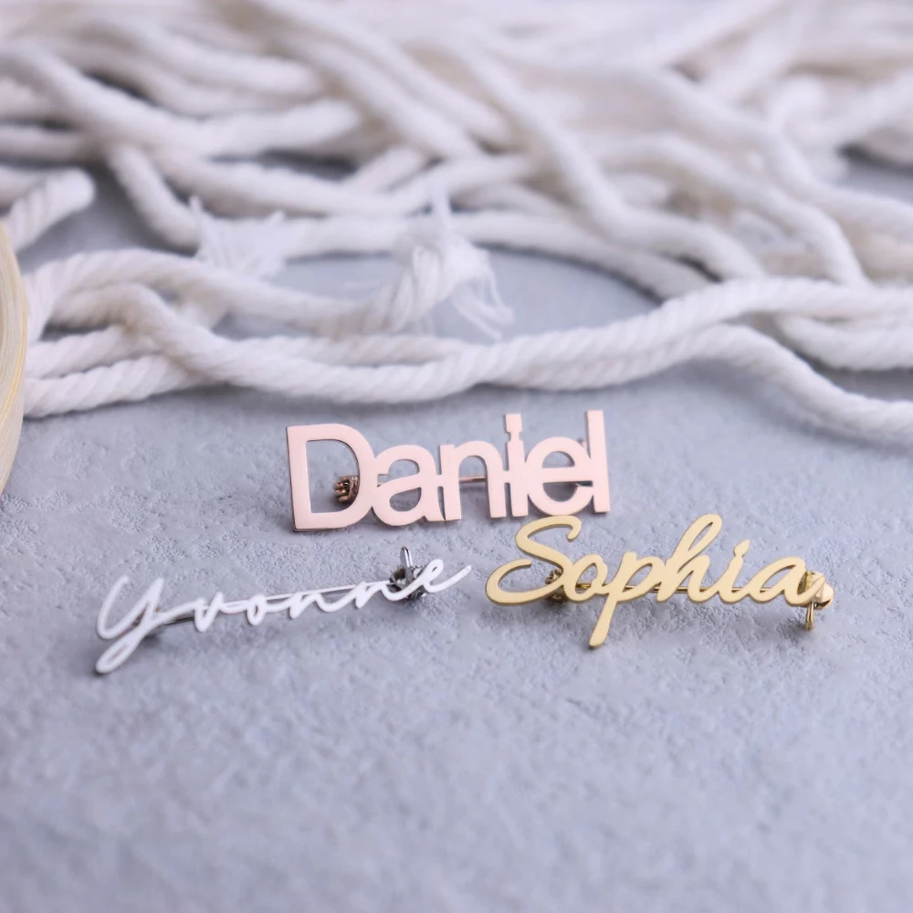 Personalized name brooch customization Name brooch customization Unique anniversary gift for him/her Exquisite gift