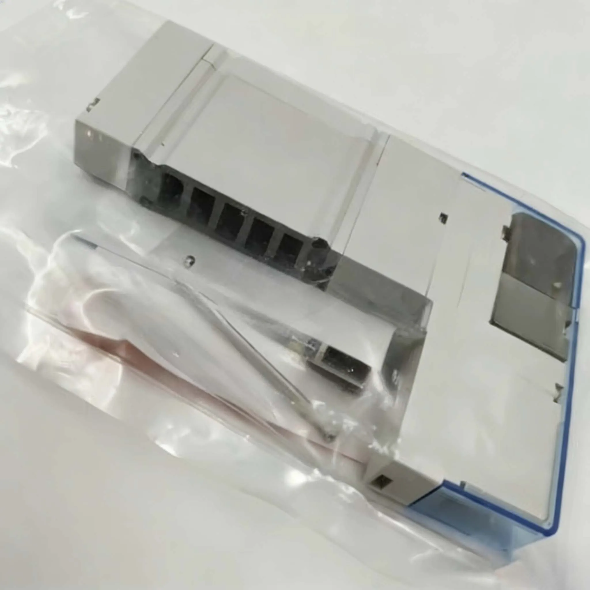 3Z0-8103-770 3Z0-8103-780 3Z0-8103-800 Solenoid Valve for Printing Machine Spare Parts