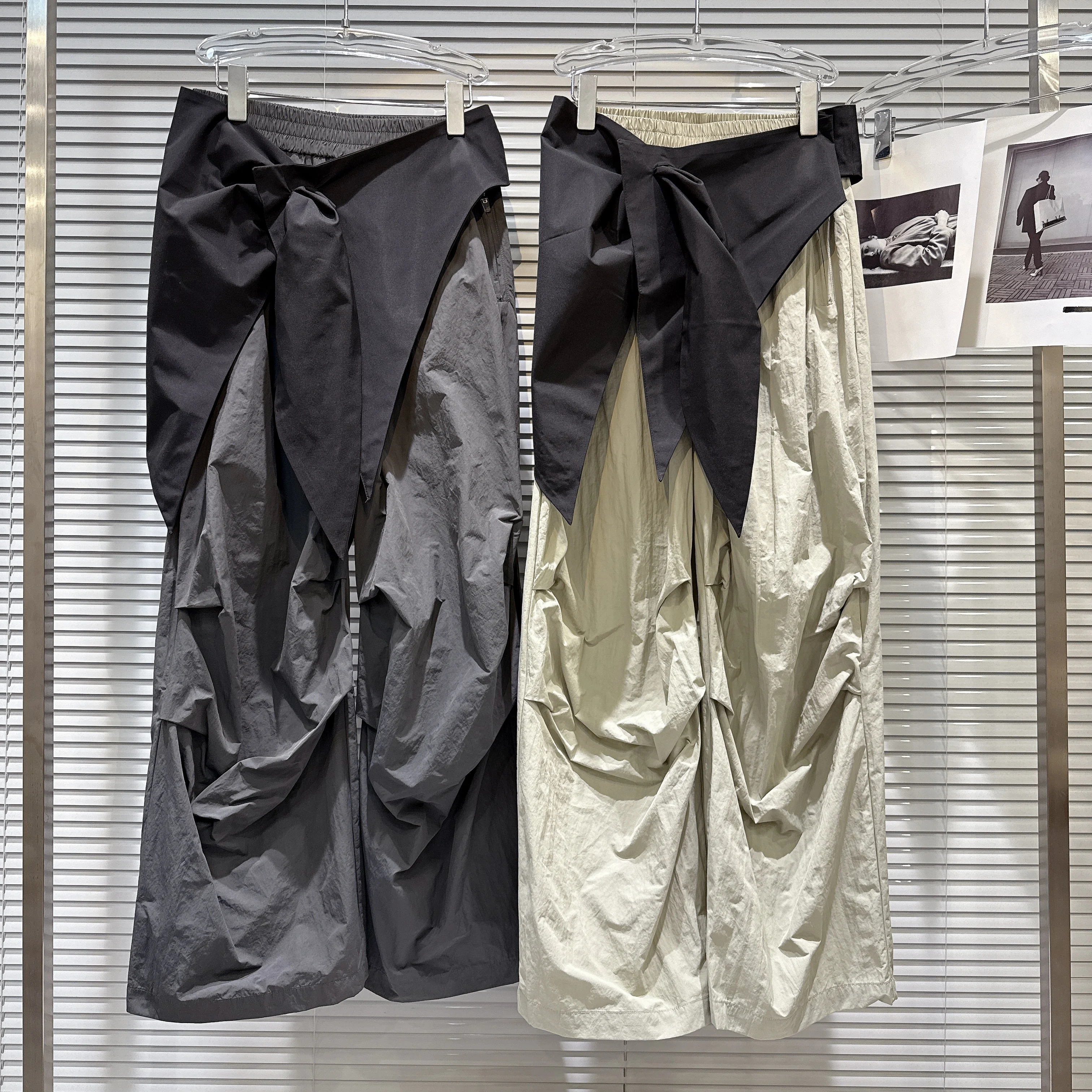 Fall 2025 New Arrival Sweet-Edgy Lightweight Parachute Cargo Pants with Adjustable Waist Tie for Women