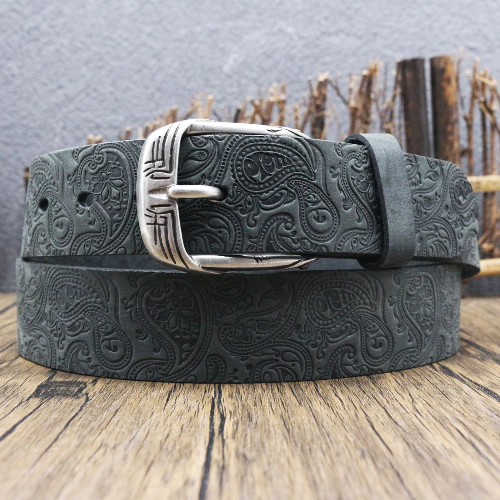 Men Top Grain Crazy Horse Leather Belt Western Stamp Embossed Ornament Hammered Metal Pin Buckle Distressed Cowhide Strap
