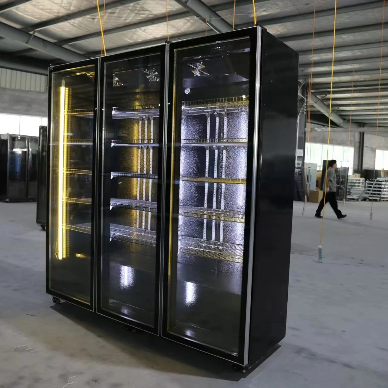 High Quality Black Vertical Glass Doors Display Cooler Single-Temperature LED Light Open Door Type Supermarket Bar Chiller