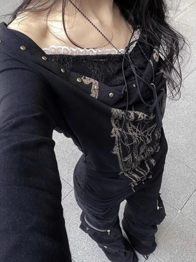 Gothic Design Retro Long Sleeved Babes T-shirt Y2k Printed Lace Stitch Slim Tops 2000s Black Fashion Fake Two Pieces Tees New