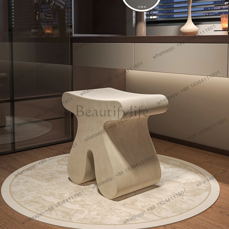 8Unique Mobile Step Stool Dressers Makeup Vanity Chair Foot Stool Gaming Designer Luxury Bedroom Piano Tabouret Trendy Furniture