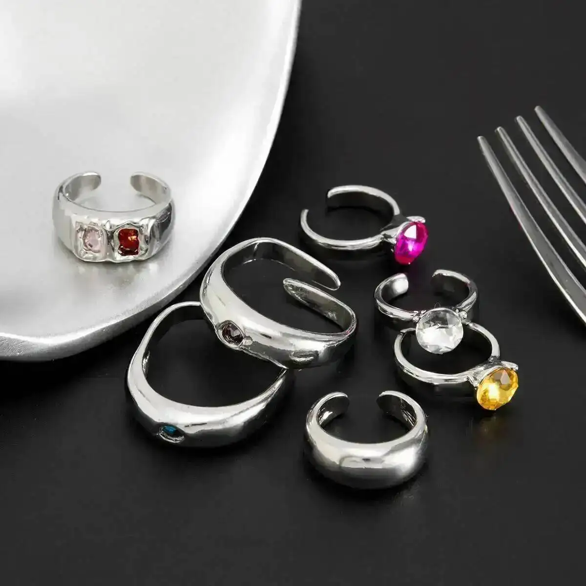 KunJoe 7Pcs/Set Trendy Trendy Inlaid Glass Drill Foot Rings Women New Summer Geometric Adjustable Toe Ring Foot Jewelry Accessor