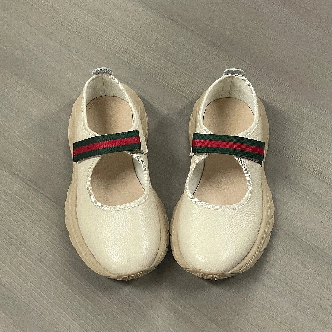 Xingliupi Ladies High Quality Casual Shoes Fashion Portable Sneakers for Women Unique Shape Color Block Genuine Leather Gift