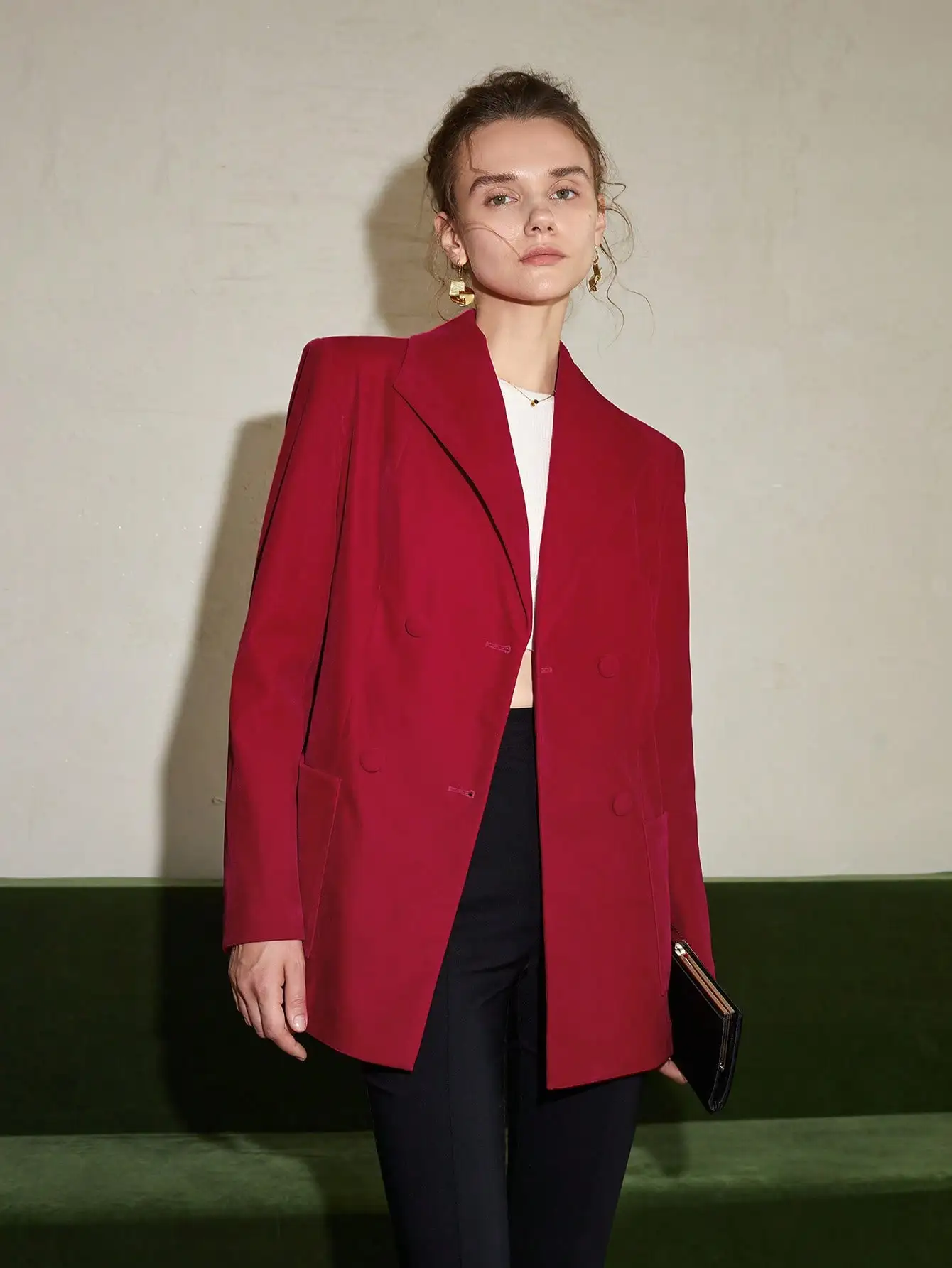 AEL Autumn and winter long sleeved double breasted suit collar jacket for women fashionable trend showcasing professional charm
