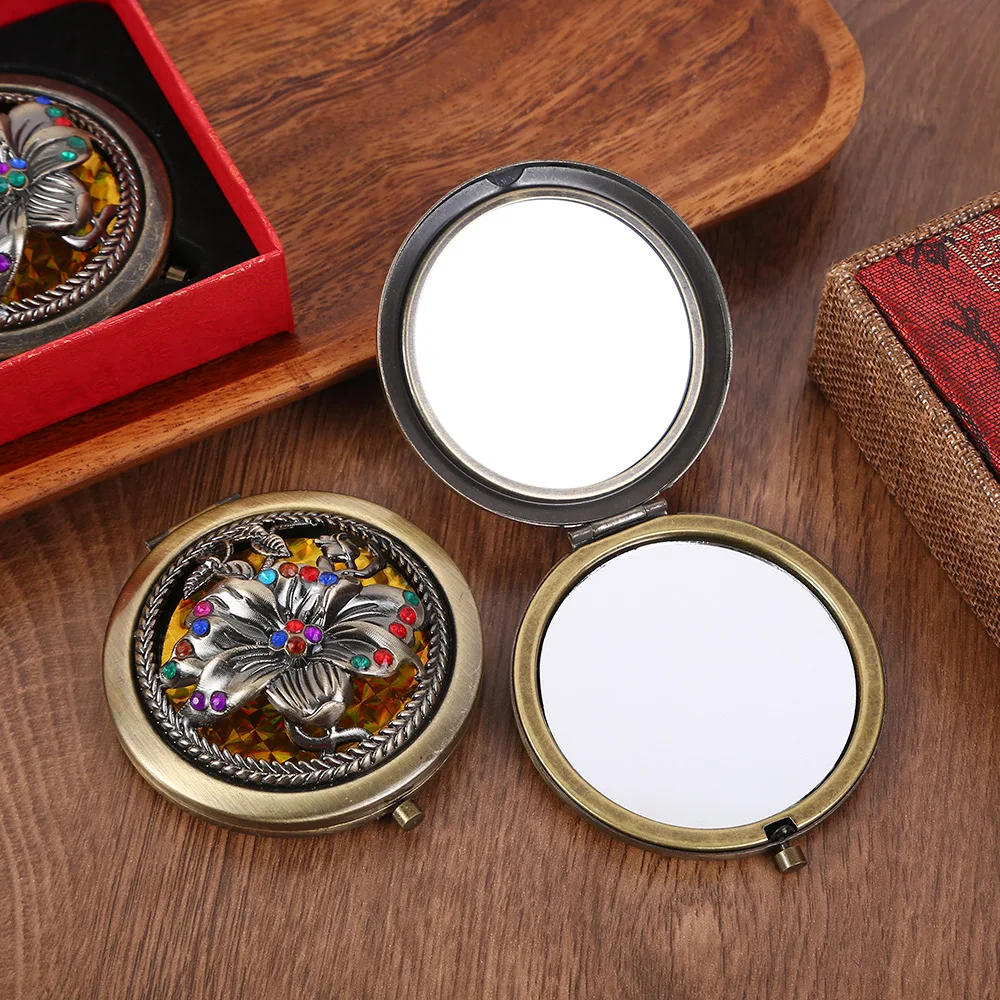 Metal Retro Portable Pocket Folding Double-sided Women's Makeup Mirror 7cm Circular Home Decoration Mirror