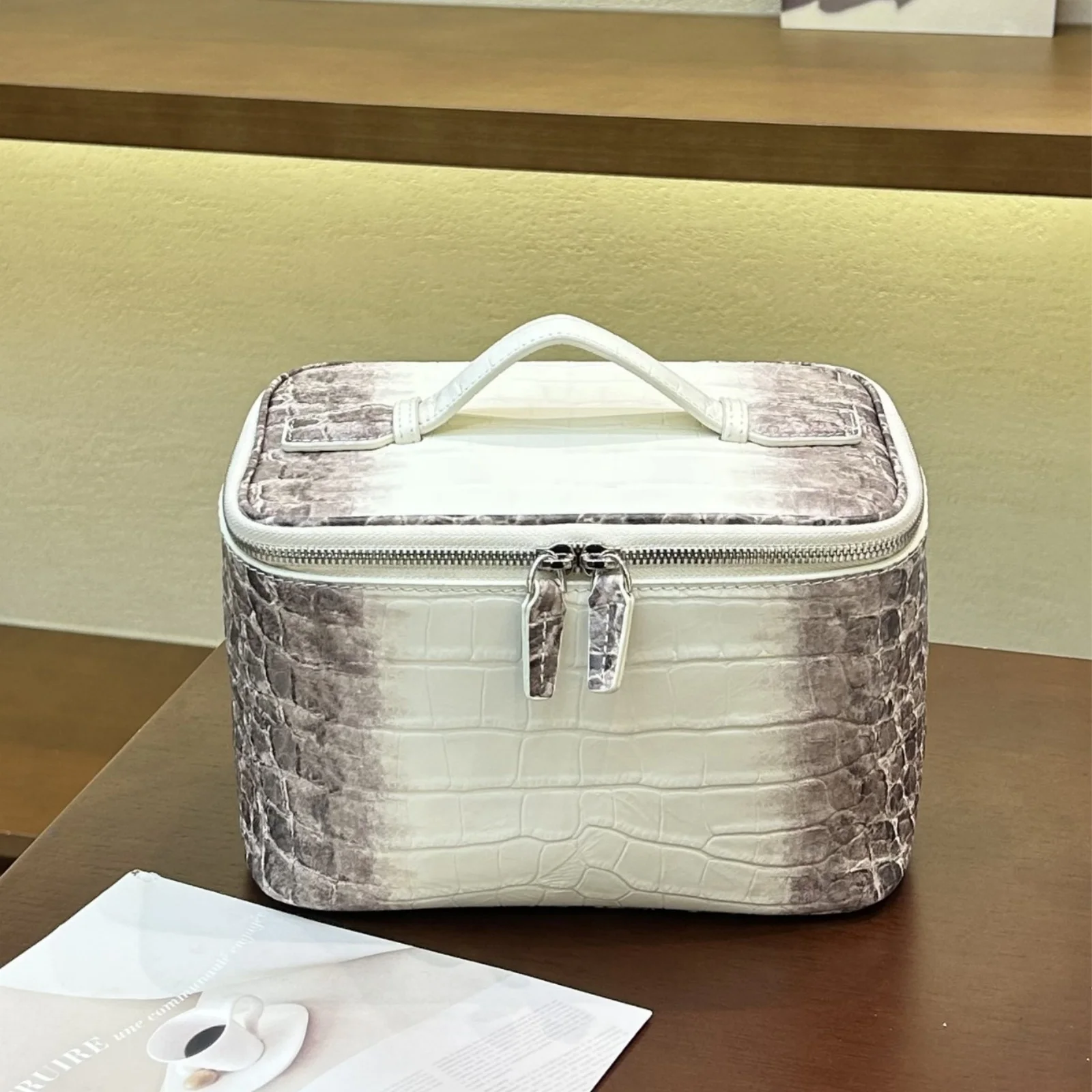 Women Top‑Grain Cow Leather Makeup Bag Crocodile Embossed Pattern Stylish Cosmetic Pouch Practical Daily Storage Organizer