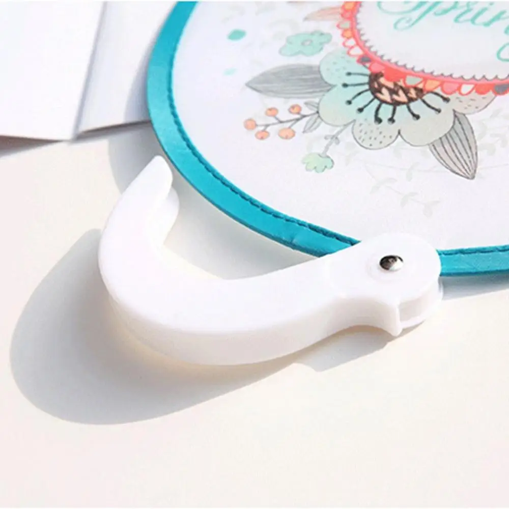 1 pcs Round Cartoon Cooling Fans Handheld for Home,Travel Party Favor Home Decor Round Fan Foldable Fan