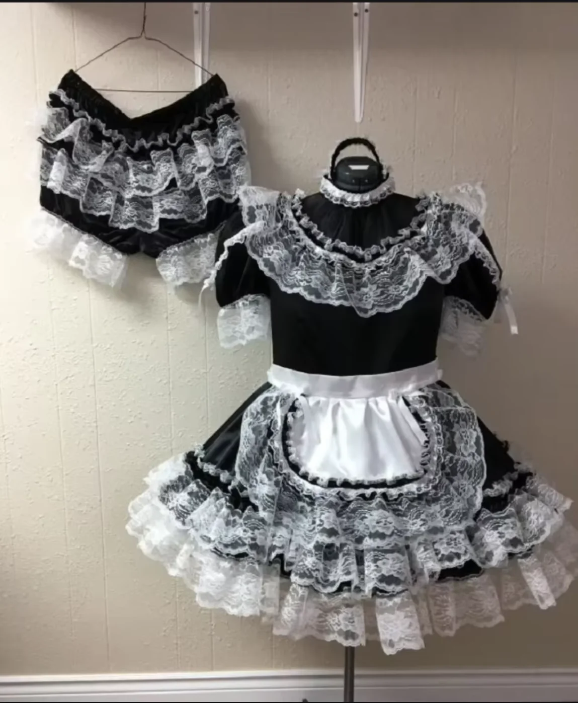 Adult Sissy French Maid Lockable Black Ruffle Dress with Lantern Trouser Head Bubble Sleeve Lovely Apron Belt Custom Customizabl