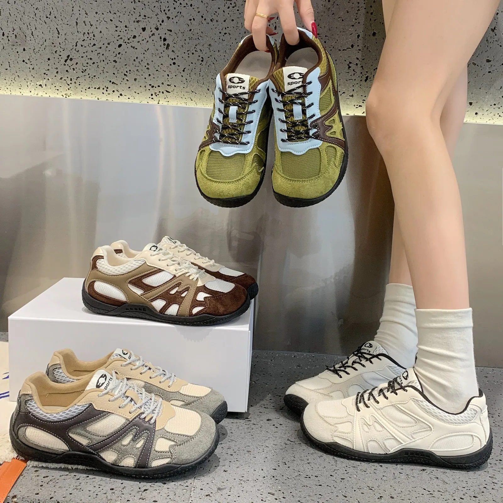 Retro Patchwork Sneakers Women Soft Lace Up Walking Shoes Casual Outdoor Trainers Multi Color Ladies Comfort Daily Wear Footwear