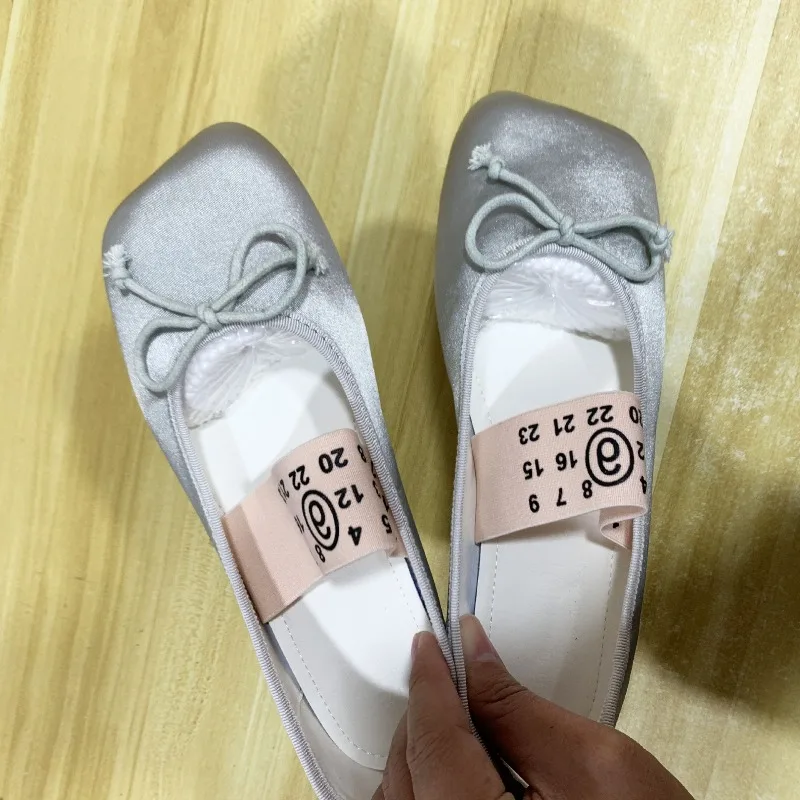 New Women's Mary Jane Shoes Exquisite Round Head Low Heels for Woman Fashion Shallow Flat Shoes Designer Shoes Zapatos De Mujer