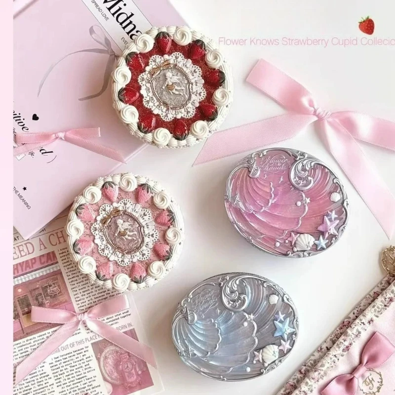 Flower Knows Pearl Shell Strawberry Cupid Matte Mixed Color Pressed Powder with Puff Oil Control Long-lasting Makeup Setting