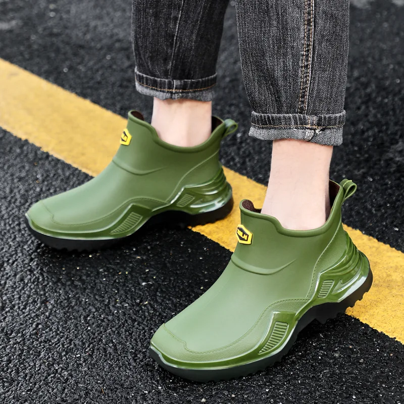Men Rain Boots Thickened Waterproof Ankle Boots Unisex Slip-On Rubber Boots Fashion Men Shoes Non-slip PVC Material Water Shoes
