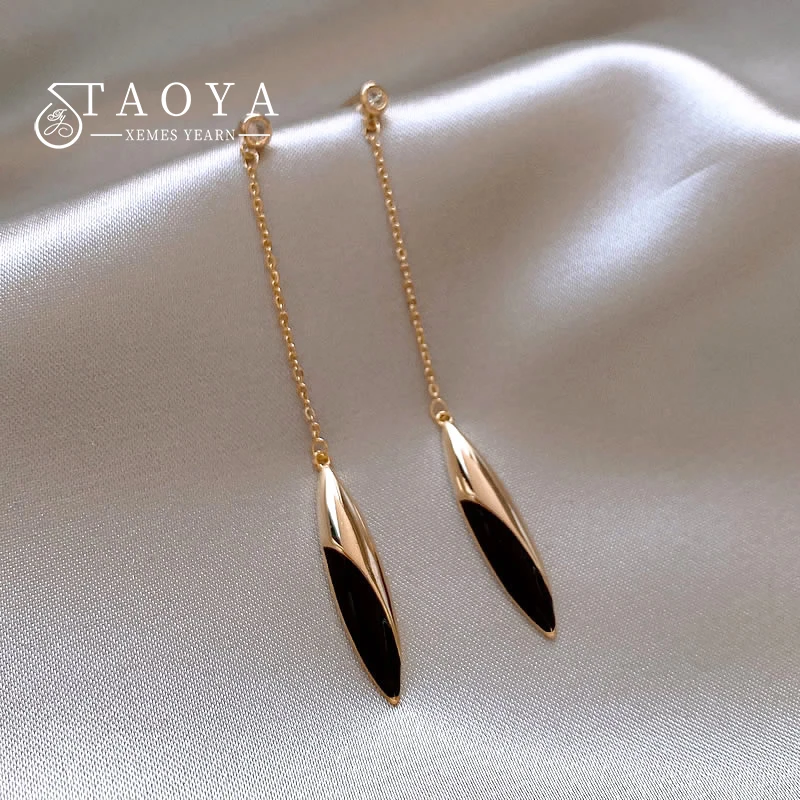 2025 Design Sense Black Gold Color Spliced Metal Pendant Tassel Earrings Luxury Accessories for Women‘s Korean Fashion Jewelry