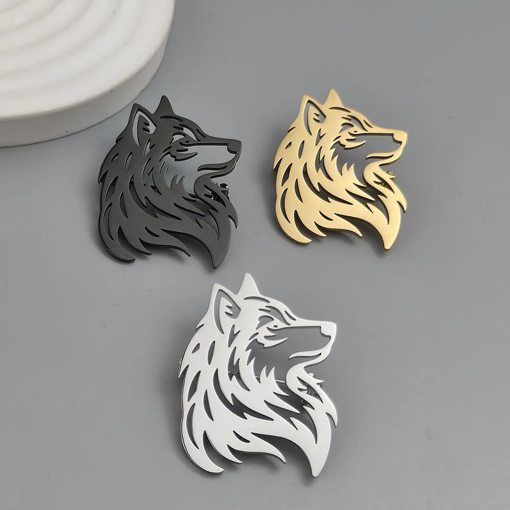 316L Stainless Steel Plated 18K Gold Side Profile Wolf Head Hollow‑Out Brooch Lapel Pin for Jacket Backpack Unisex Jewelry Gift