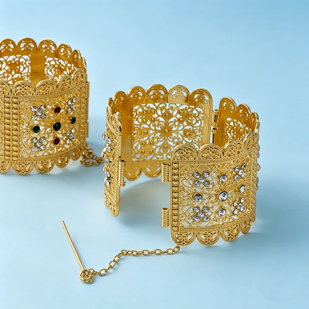 Elegant Gold Plated Bride's Wrist Flowers Hollow Embedded Rhinestones Moroccan Wedding Hand Jewelry Open Design Accessory