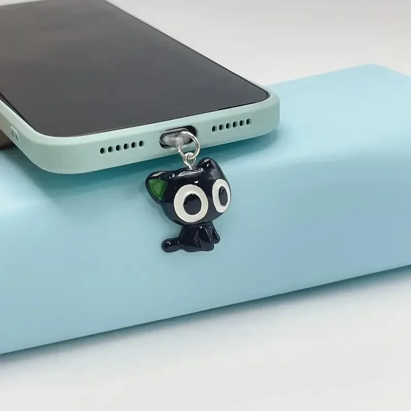Cute Big Eyes Cat Fashion Phone Dust Plug for IPhone/Type-C / Android Connectors Phone Charging Port Protection Decoration Cover