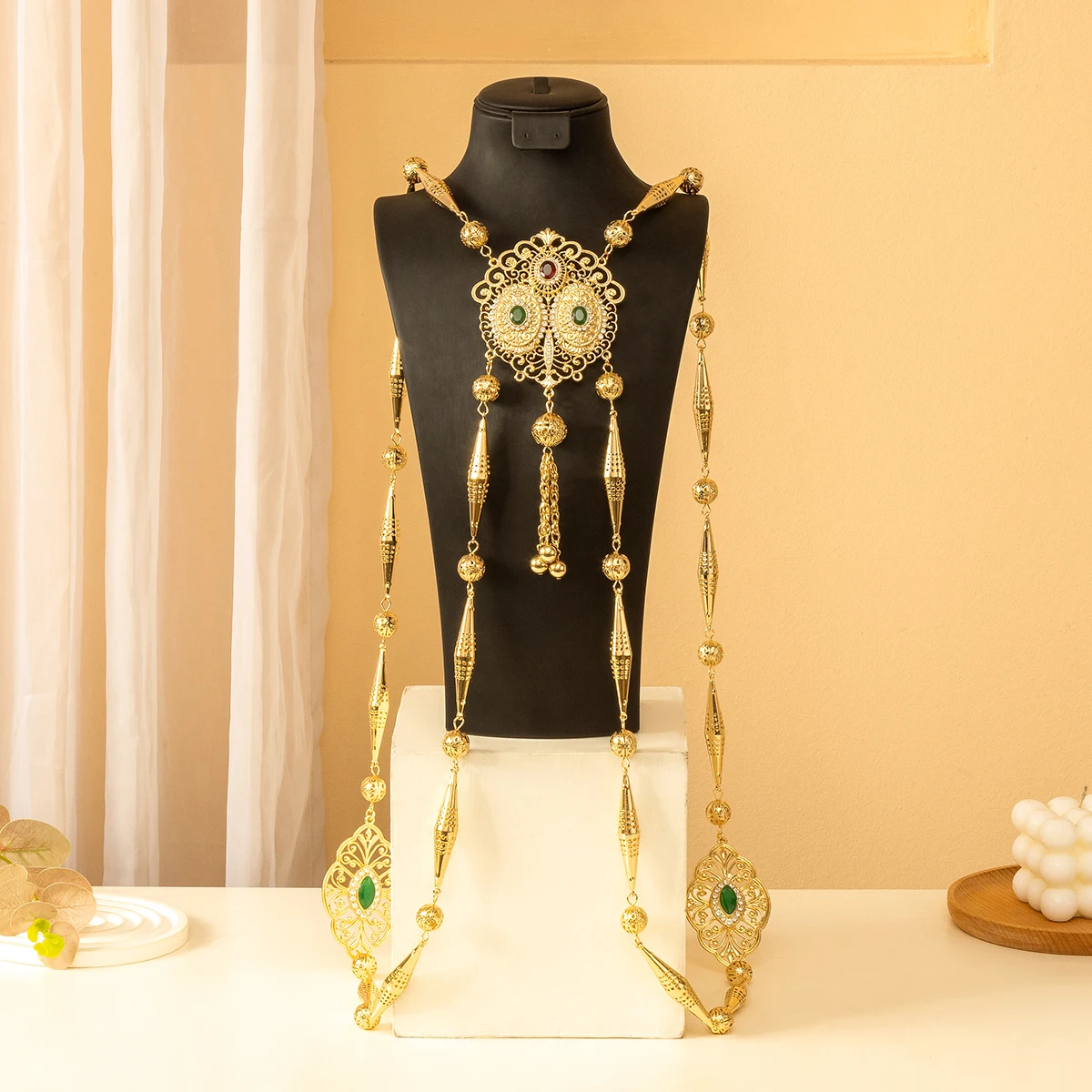Shimmering Ethnic Style Chic Bride Body Jewelry Long Necklace with Crystal Shoulder Chain for Wedding Kaftan Back Accessory