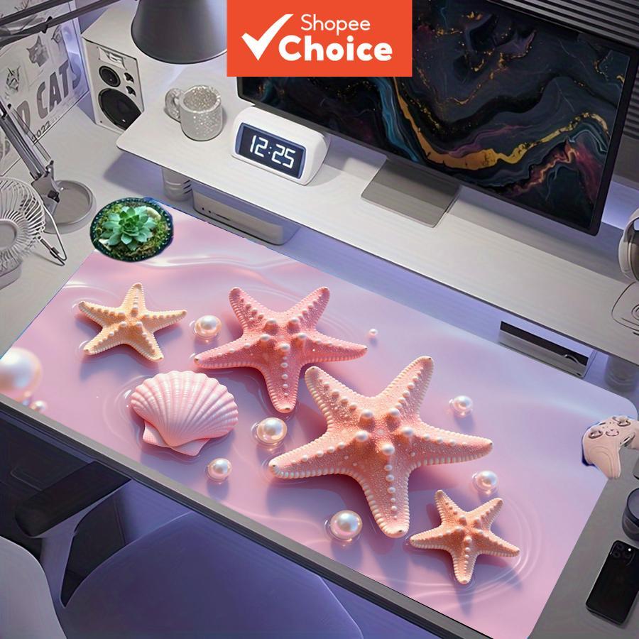 Estrela-do-mar cor-de-rosa, conchas e pérolas sobre um fundo rosa pastel, tapete de mesa para jogos estendido, XXL