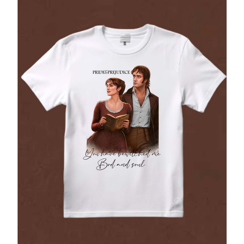 Camiseta branca 100% algodão Orgulho e Preconceito | Pride & Prejudice -Romance/Comédia Elizabeth Bennet e Mr. Darcy