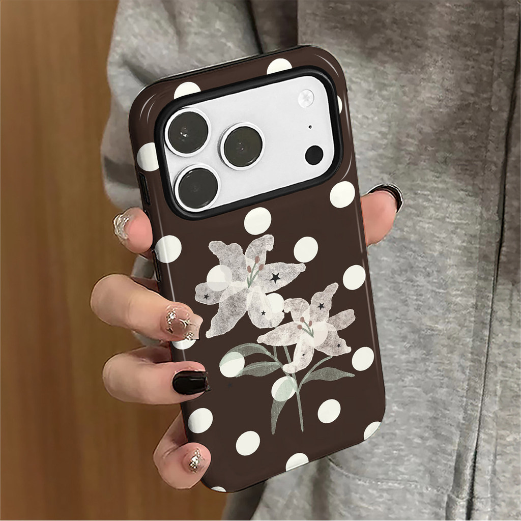 Flores de bolinhas adequadas para Apple 17promax desenho animado fofo lente iPhone16pro com tudo incluído 15 novo estilo