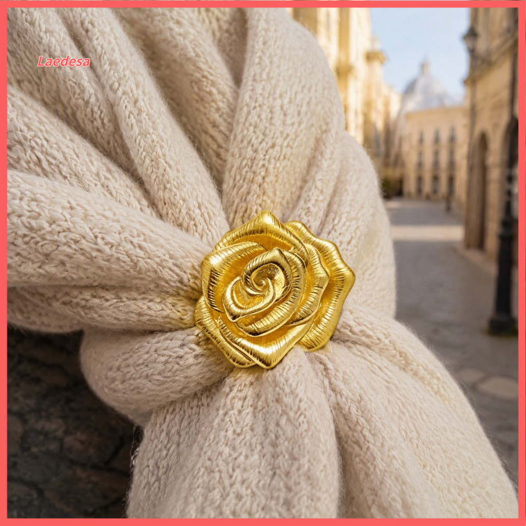 Relief Floral Badge Vintage Rose Brooch Gold Plated for Women – Elegant Metal Flower Lapel Pin Perfect for Suits Dress