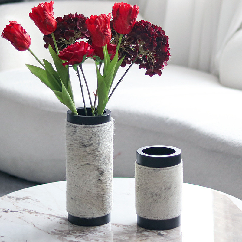 Luxury imitation horsehair metal cylindrical flower vase decoration for modern home, model house, hotel, club, villa acc