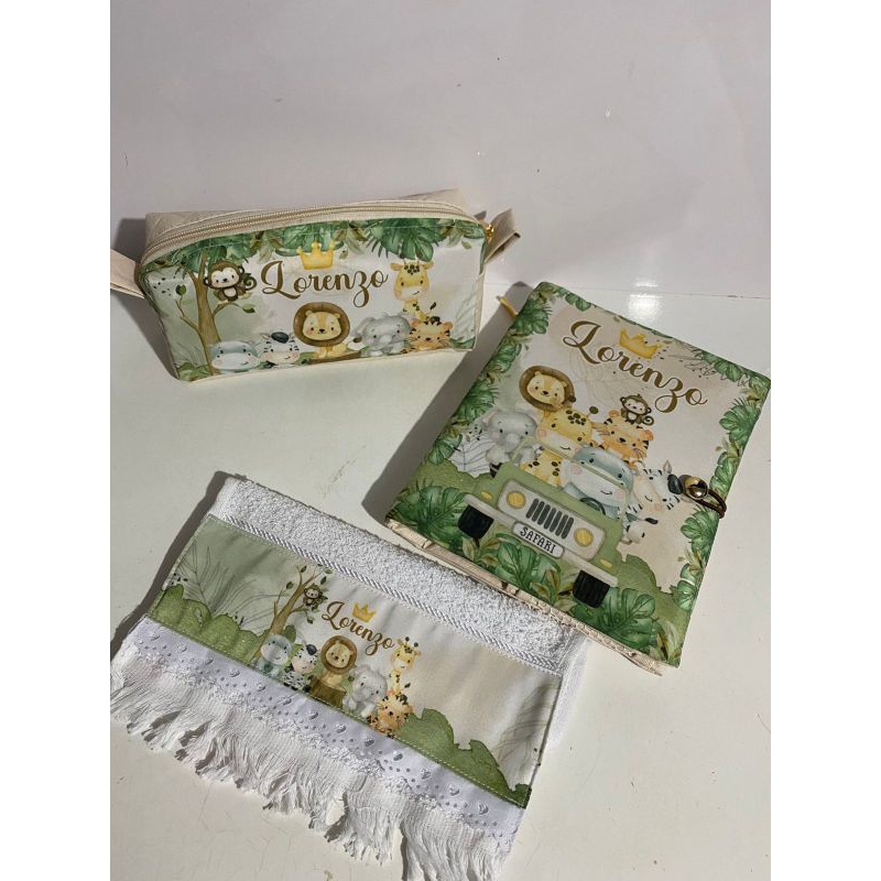 kit personalizado para bebê (Capa p/ cart,de vacina + necessere e toalhinha)