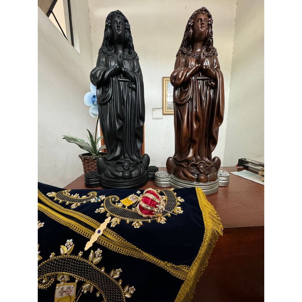 Imagem Nossa Senhora Aparecida 60cm replica da original completa: manto, coroa e broche folheados a ouro em duas cores
