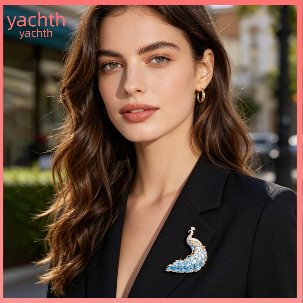 Uv Printed Brooch Gradient Color Peacock Shape Pin with Printing Zinc Alloy Badge for Coats Sweaters Stylish Versatile A