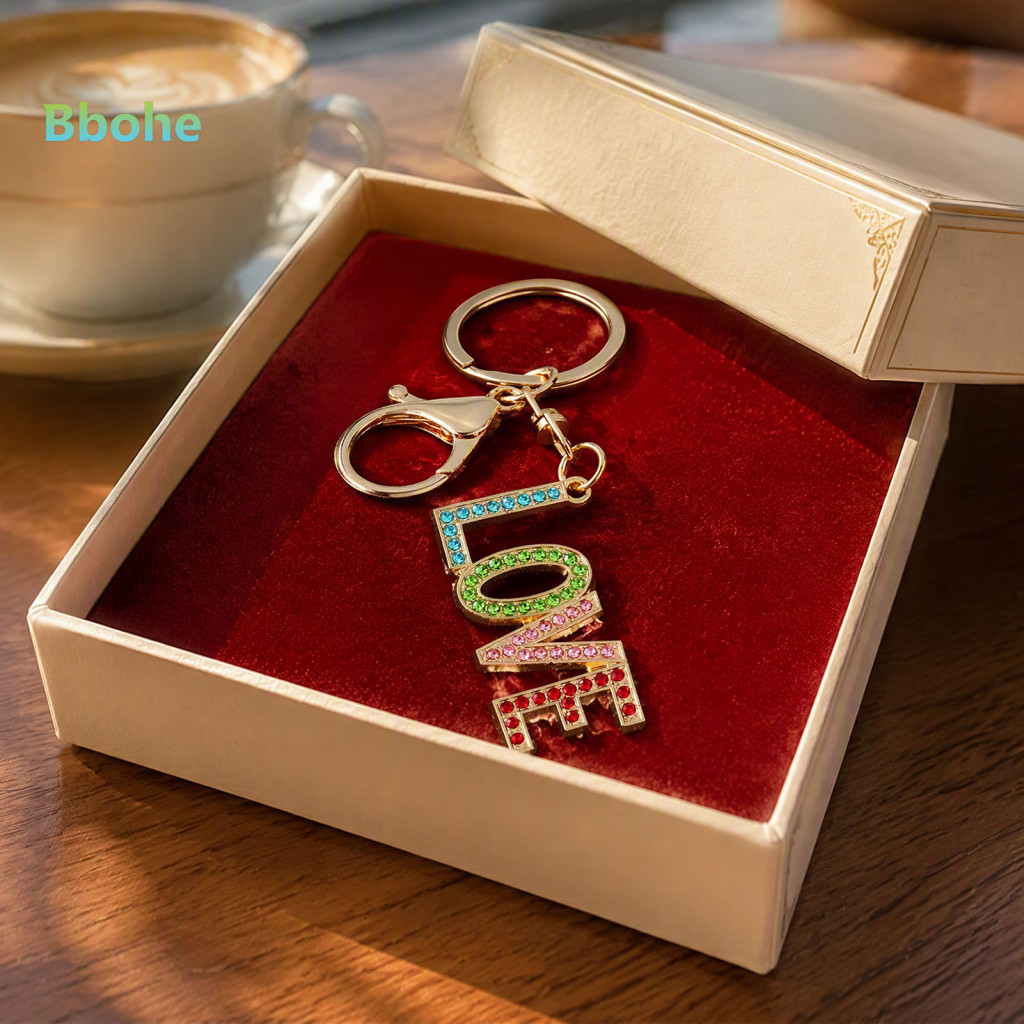 Metal Letter Key Ring Love Chain Keychain with Rhinestones Zinc Alloy Car Pendant Stylish Backpack Handbag Purse Charm f