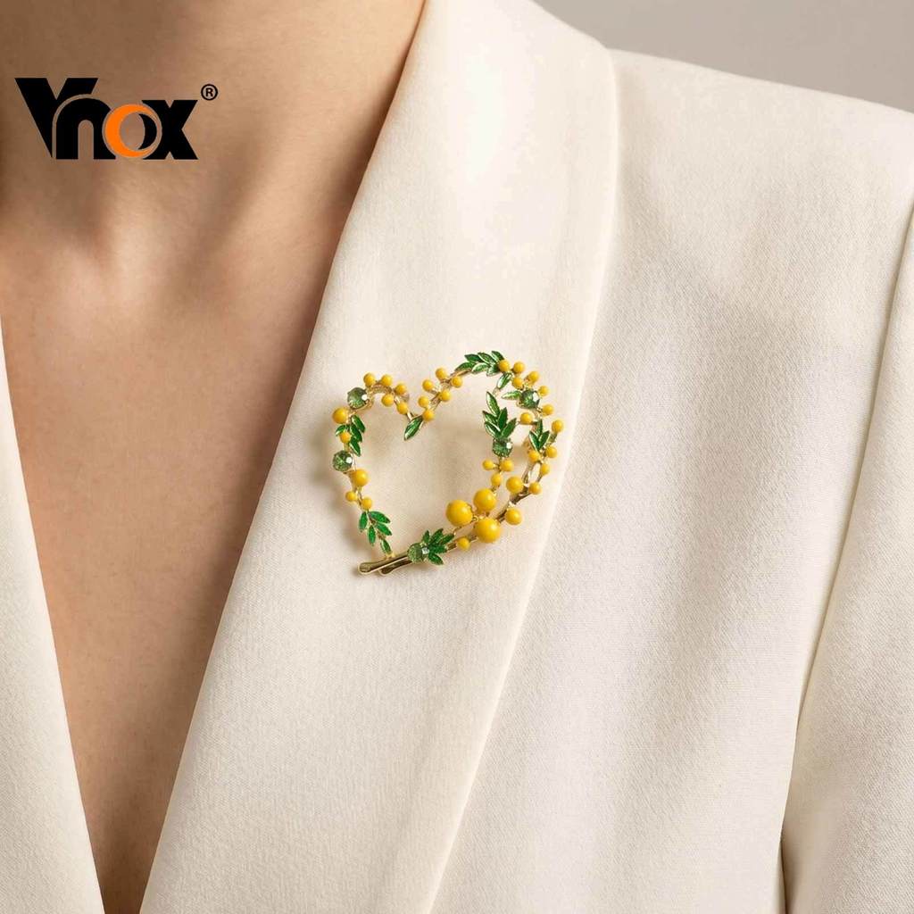 Broche Feminino Vnox Banhado A Ouro Com Coração Oco E Frutas Enversíveis , Alfinete De Lapela Elegante Para Suéter De Te