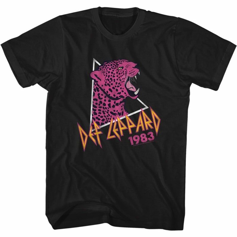 Music.Soul Camiseta Adulto Def Leppard Banda Rosa Leopardo Estampa Moderna Atemporal Estilosa Casual