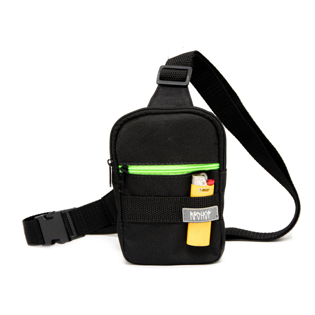 mini bag chest peitoral preto com verde limão