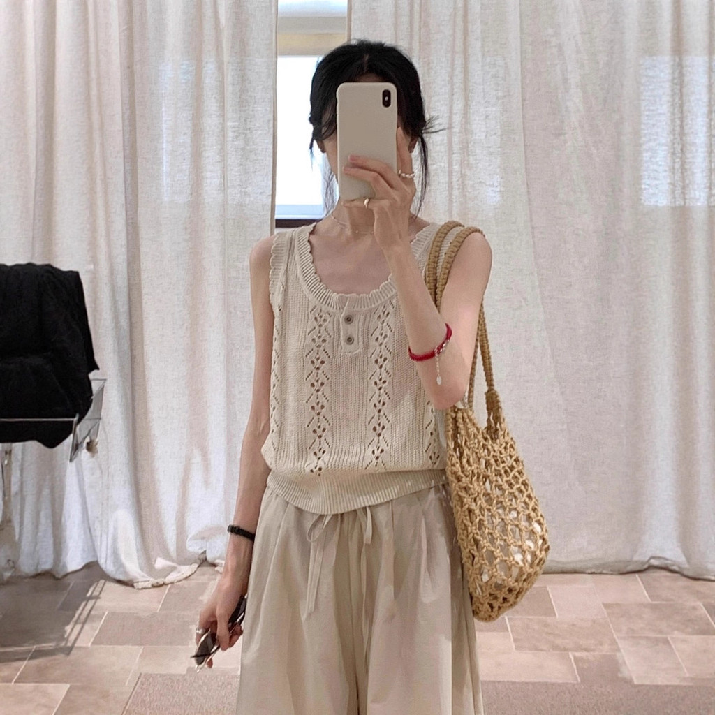 Brown vintage hollow-out sleeveless knitted vest for women2025Summer lace casual breathable top