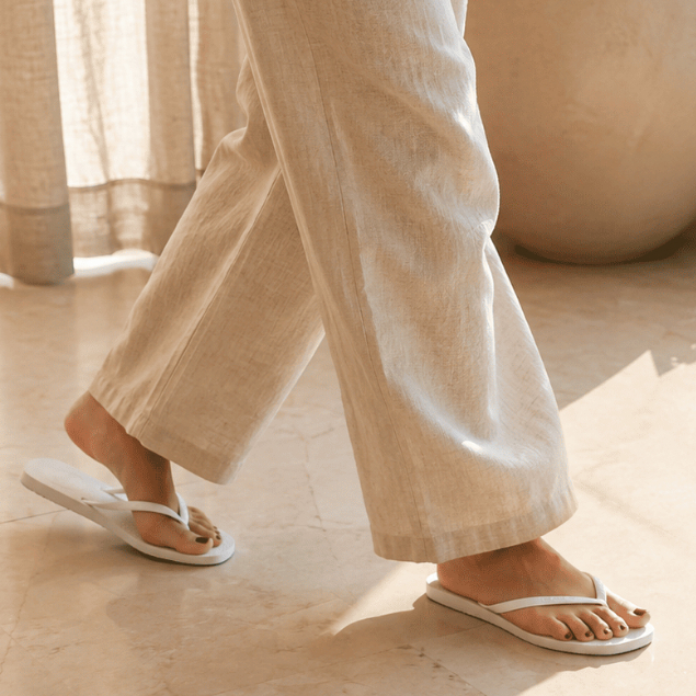 Chinelo Havaianas Slim Square Feminino Sandália Bico Quadrado Tiras Finas Antiderrapante Casual Leve