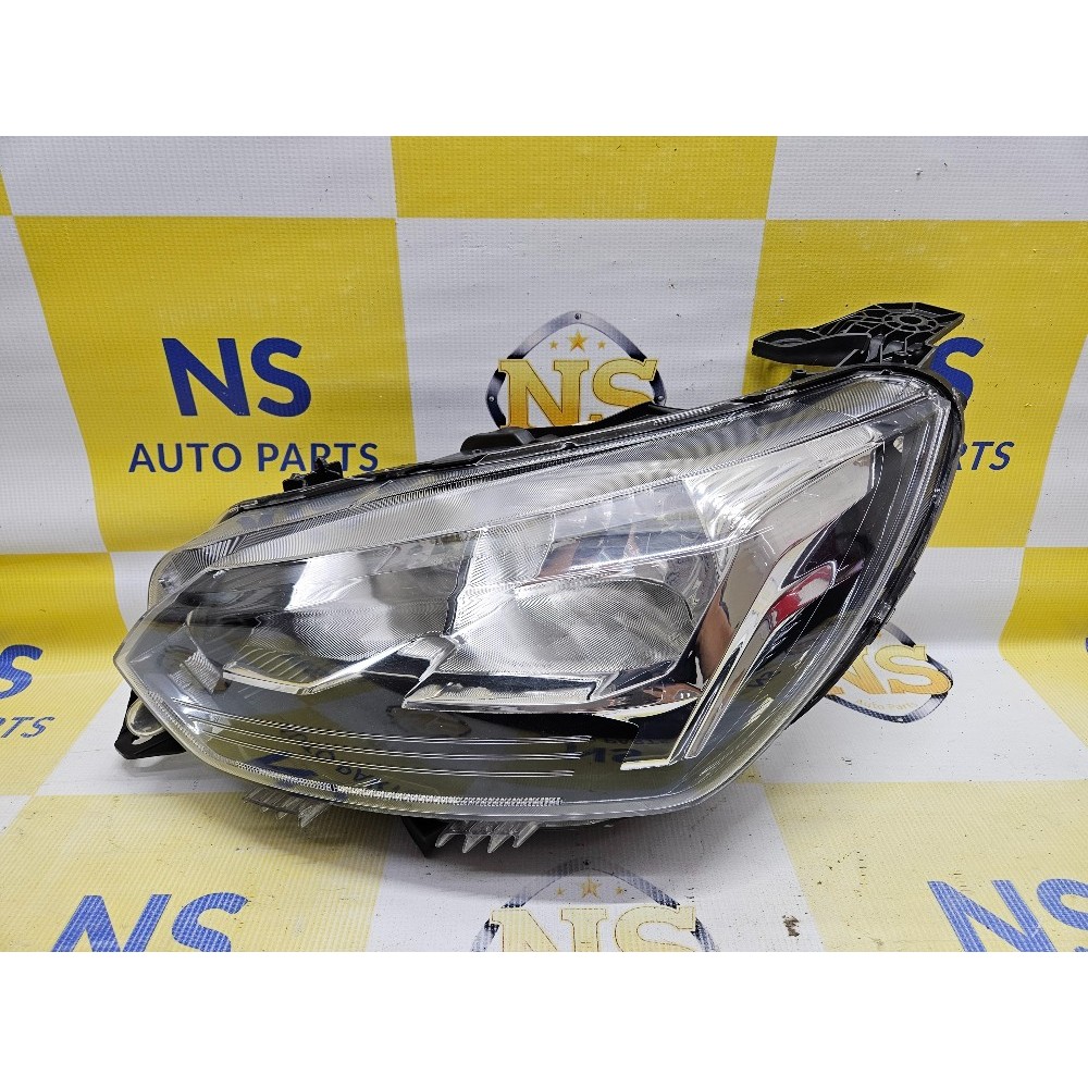 Farol Esquerdo 208 2021 A 2024 Original Recuperado Esquerdo/motorista