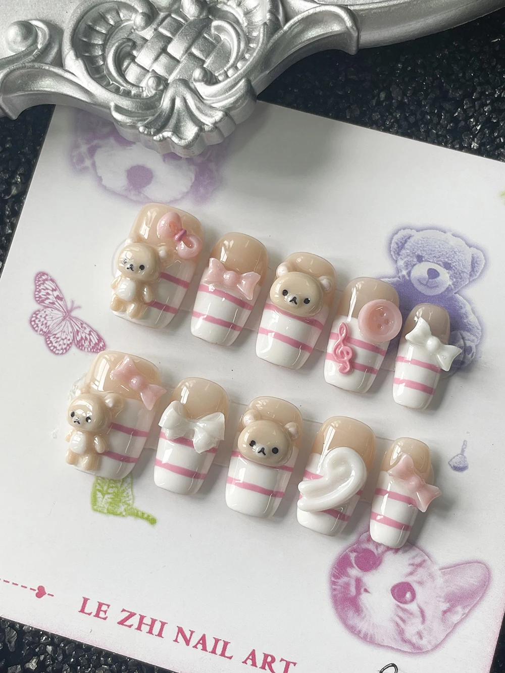 Kawaii Short Square Shape 3D Doll Bear Press On Nails Art White Pink Stripes Bowknot Sweet Cute Bear Fake Nails Sticker Gift