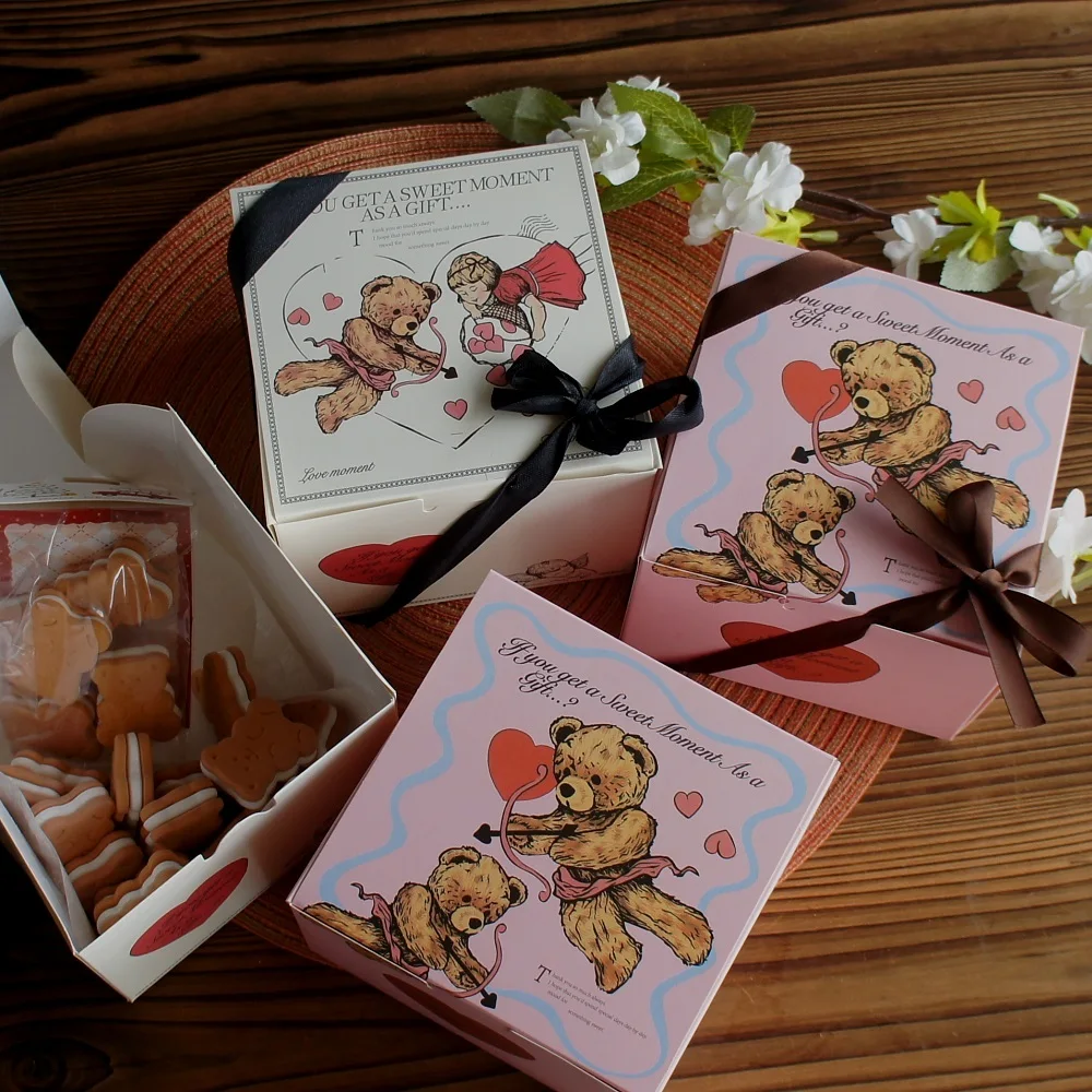 14*14*10cm 10pcs Pink White Cupid Bear Red Heart Design Paper Box Cookie Chocolate Soap Candle Party DIY Gifts Packing