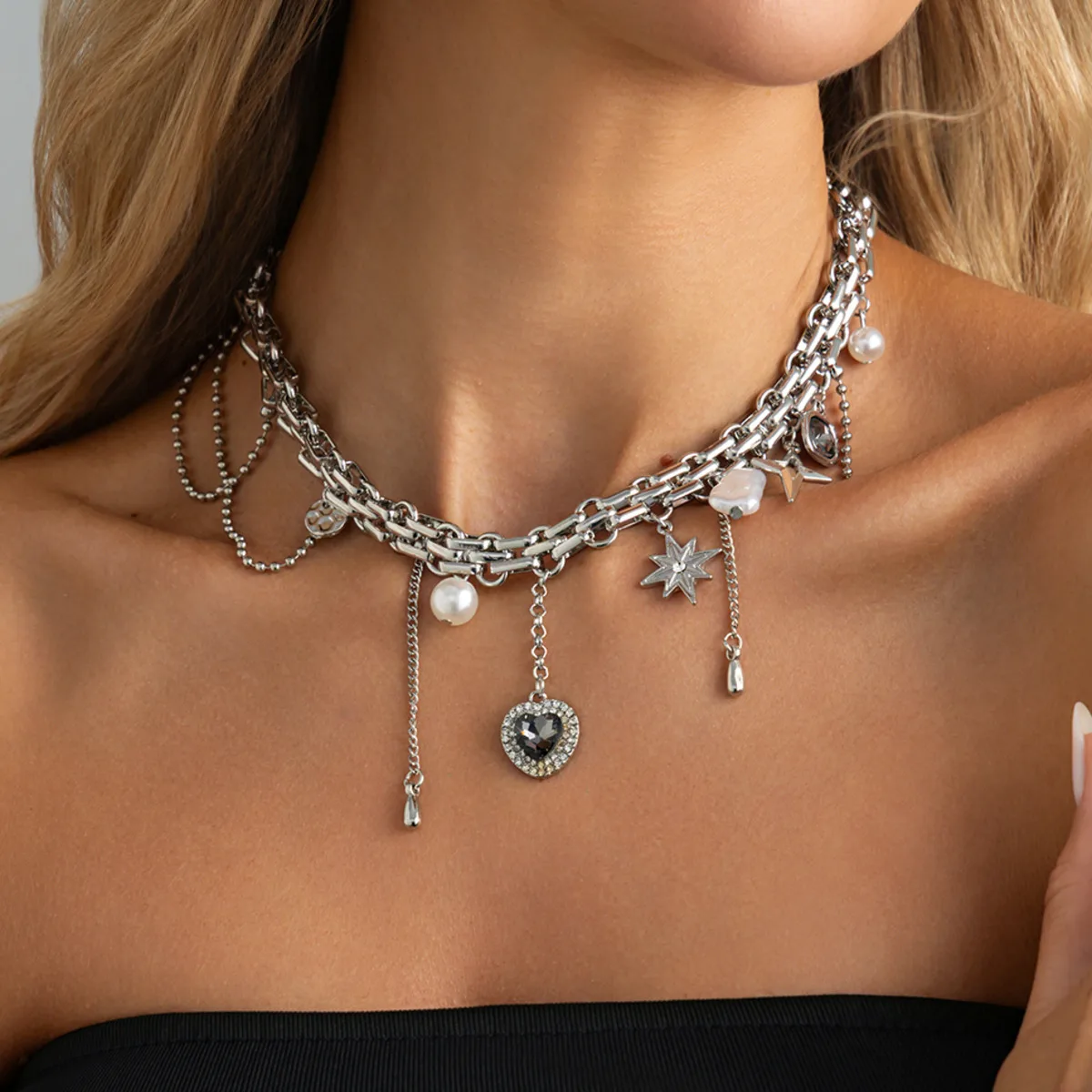 Ingemark Elegant Imitation Pearls Rhinestones Heart Pendant Necklace Women Trend Silver Color Metal Chain Choker Hip-Hop Jewelry