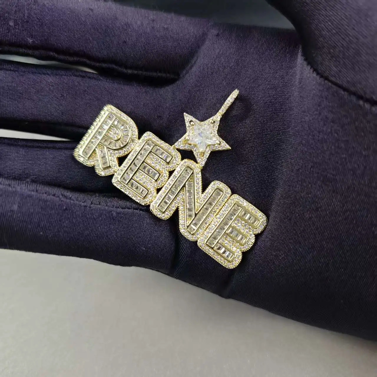 Customized Baguettecz Name Pendant with Heart/Star Bail Fashion Custom Letters Necklace for Women Hip Hop Jewelry for Gift