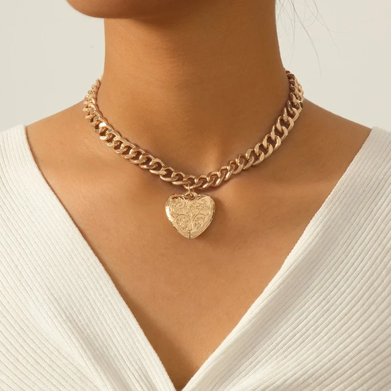 Romantic Heart Pendant Necklace for Women High Quality Neck Chain Fashionable Punk Hip-Hop Collar Valentine's Day Gift for Girls