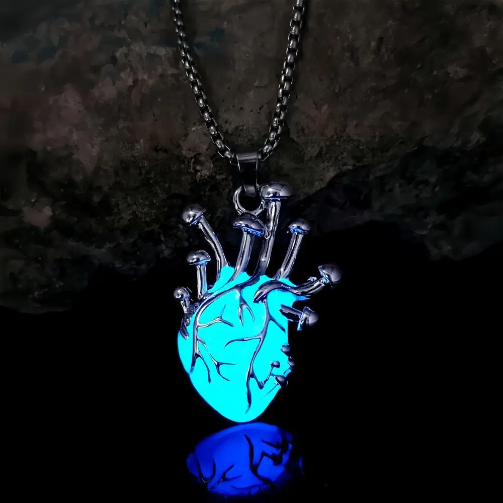 1Pcs Zinc Alloy Glow In Dark Anatomical Heart Pendant Necklace Hip Hop Luminous Jewelry For Halloween Party Outfit