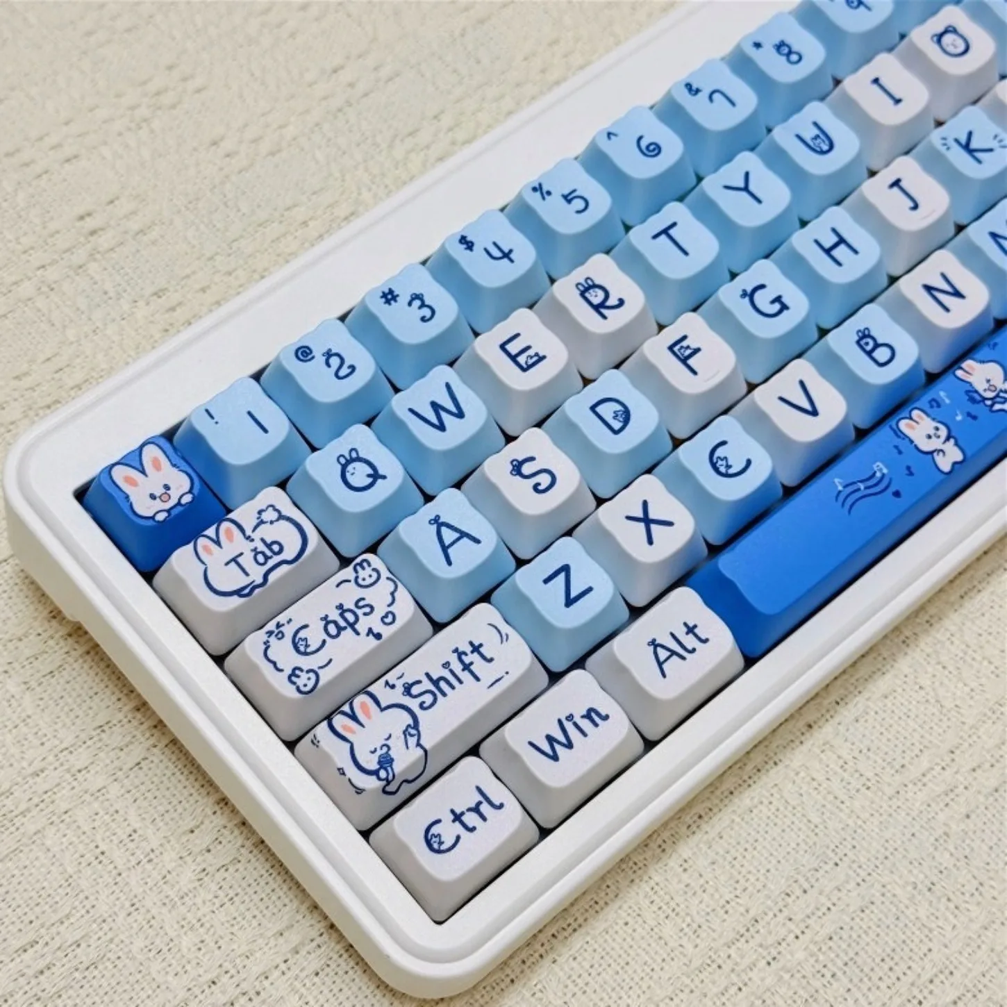 Cute Blue Rabbit Keycaps 124 Keys MOA Profile PBT Keycap Set for MX Switch Mechanical Keyboard DIY Gaming Keyboard Key Caps