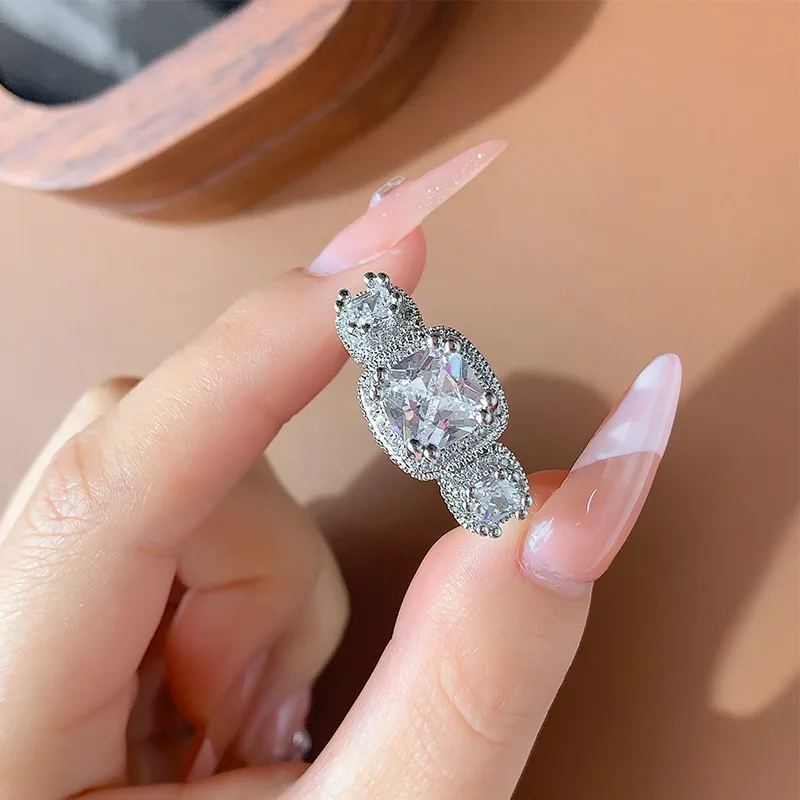 Classic Luxury Lace-set Three-morganite Ring -Suitable for Ladies To Wear At Birthday Parties - Mother's Day Gift Ring for Women