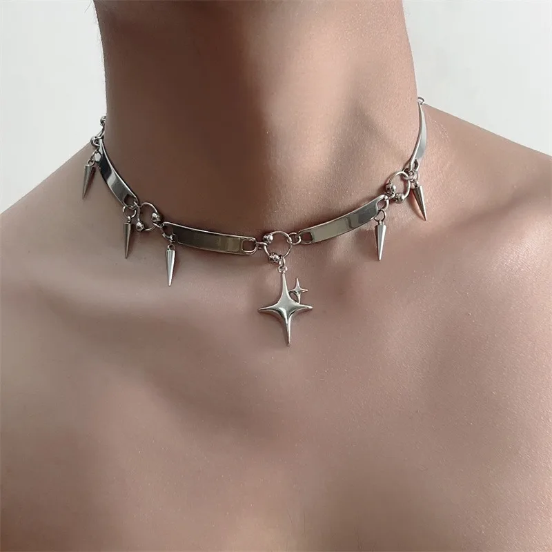 Hiphop Stainless Steel Punk Star Riveted Choker Rock Jewelry Goth Design Sense Spike Cross Star Nose Charm Necklace for Women